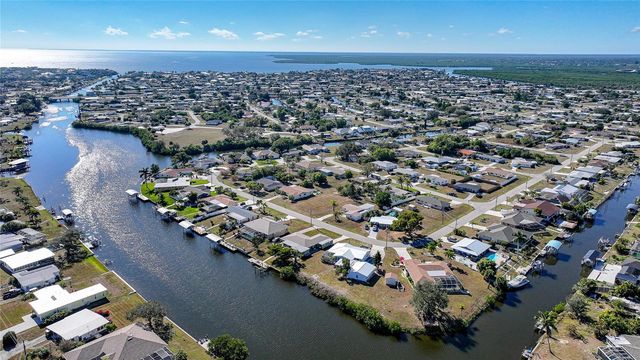 165 FRANCIS DRIVE NE, Port Charlotte, FL 33952