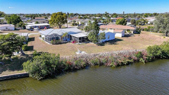 165 FRANCIS DRIVE NE, Port Charlotte, FL 33952