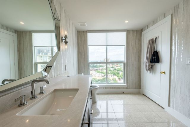 3401 Lee Parkway 1906, Dallas, TX 75219