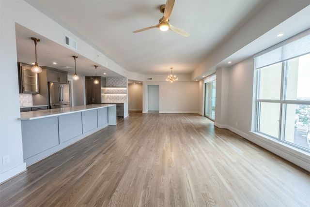 3401 Lee Parkway 1906, Dallas, TX 75219