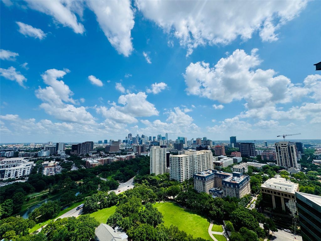 3401 Lee Parkway 1906, Dallas, TX 75219