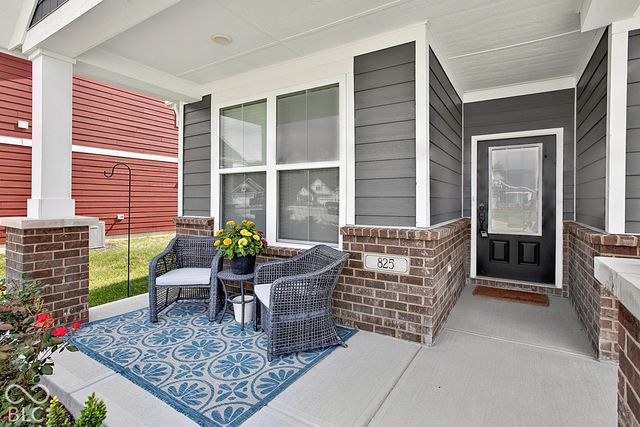 825 Stone Trace, Avon, IN 46123