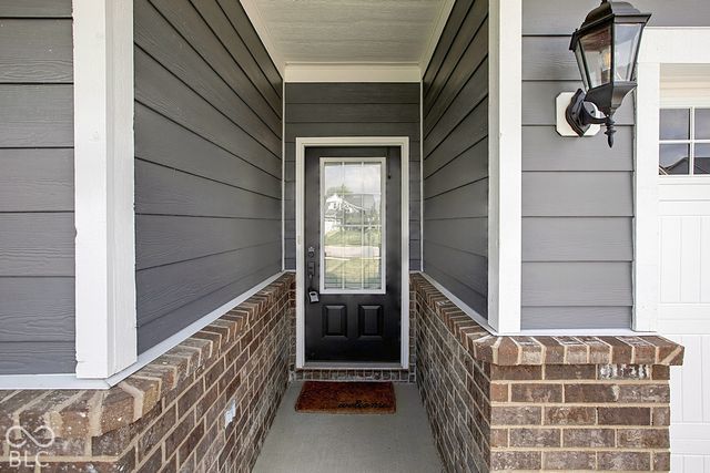 825 Stone Trace, Avon, IN 46123