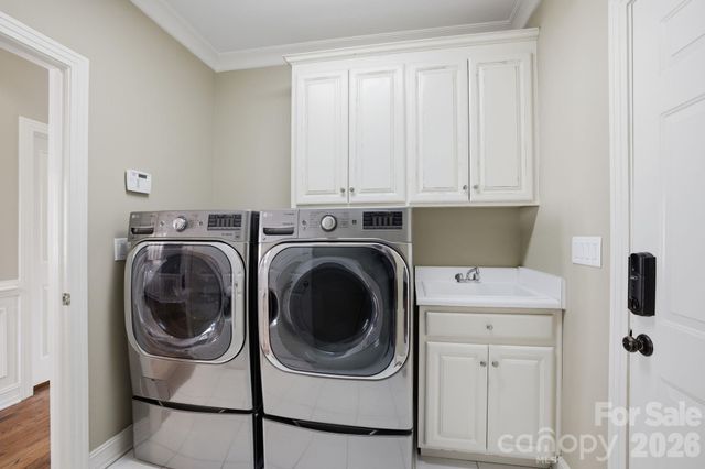 19760 Hagen Knoll Drive, Davidson, NC 28036