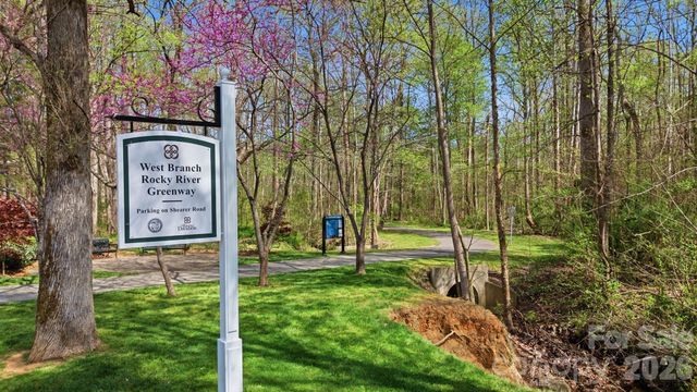 19760 Hagen Knoll Drive, Davidson, NC 28036