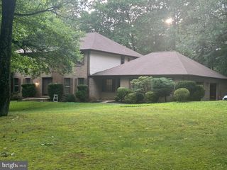 2 HOUNDSTOOTH CT, Owings Mills, MD 21117