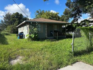 4450 W GORE AVENUE, Orlando, FL 32811