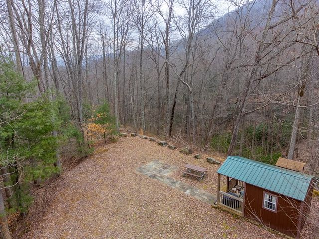 1221 Sam Cove, Robbinsville, NC 28771