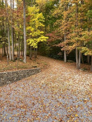 1221 Sam Cove, Robbinsville, NC 28771