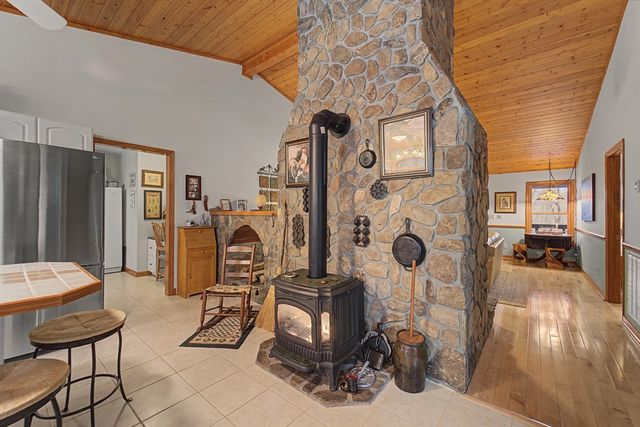 1221 Sam Cove, Robbinsville, NC 28771
