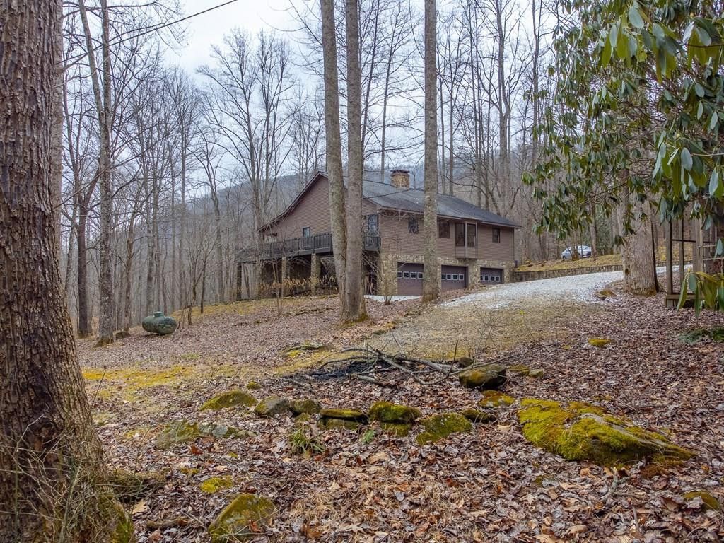 1221 Sam Cove, Robbinsville, NC 28771