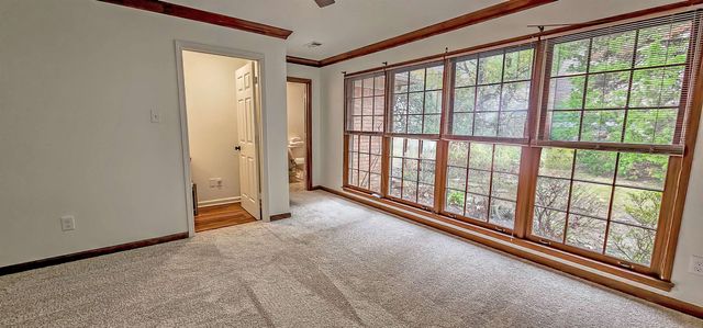 8812 E PLANTATION OAKS DR, Memphis, TN 38018