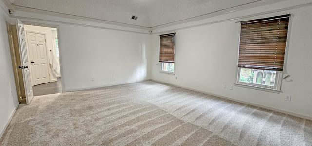 8812 E PLANTATION OAKS DR, Memphis, TN 38018