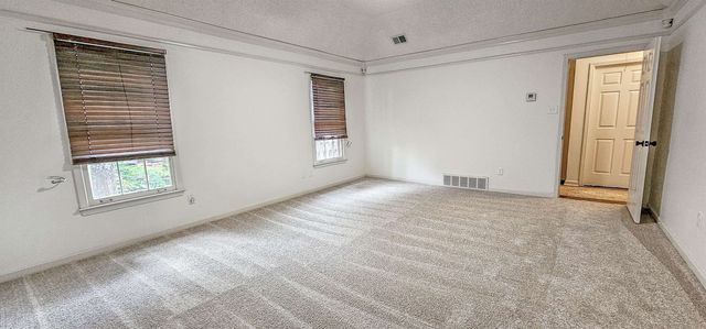 8812 E PLANTATION OAKS DR, Memphis, TN 38018