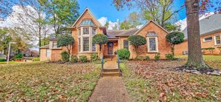 8812 E PLANTATION OAKS DR, Memphis, TN 38018