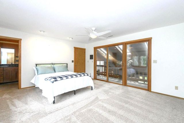 W215N5353 Ada COURT, Menomonee Falls, WI 53051