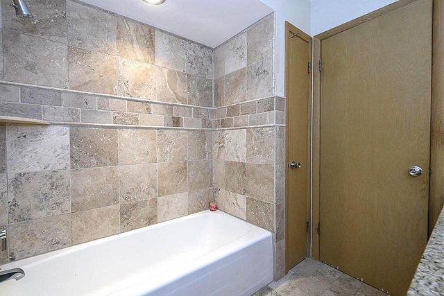 W215N5353 Ada COURT, Menomonee Falls, WI 53051