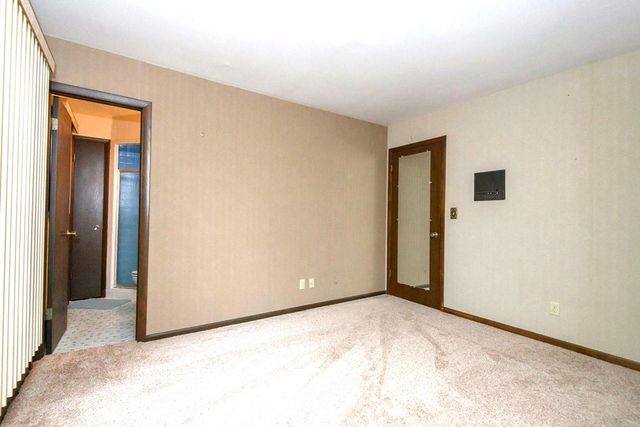 W215N5353 Ada COURT, Menomonee Falls, WI 53051