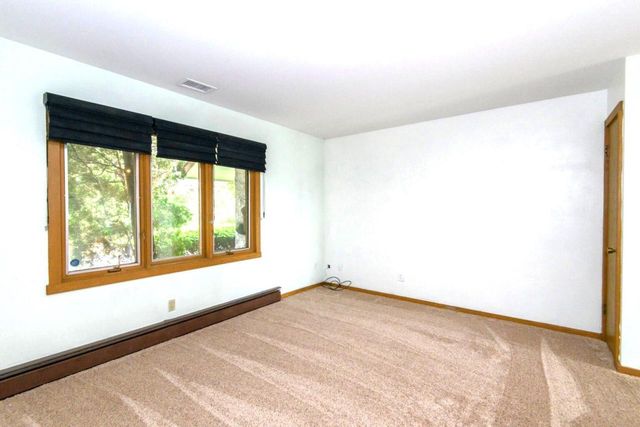 W215N5353 Ada COURT, Menomonee Falls, WI 53051
