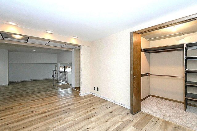 W215N5353 Ada COURT, Menomonee Falls, WI 53051
