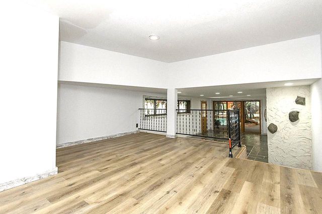 W215N5353 Ada COURT, Menomonee Falls, WI 53051