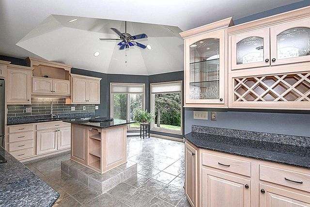 W215N5353 Ada COURT, Menomonee Falls, WI 53051