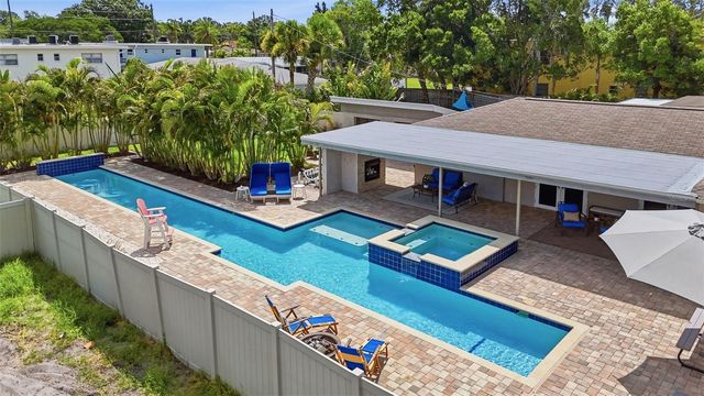 7039 HIBISCUS AVENUE S, South Pasadena, FL 33707