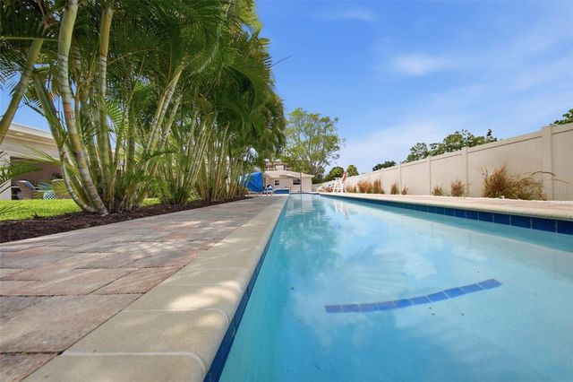 7039 HIBISCUS AVENUE S, South Pasadena, FL 33707