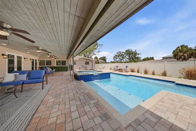7039 HIBISCUS AVENUE S, South Pasadena, FL 33707