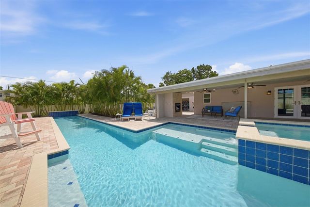 7039 HIBISCUS AVENUE S, South Pasadena, FL 33707