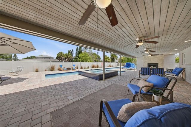 7039 HIBISCUS AVENUE S, South Pasadena, FL 33707