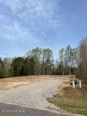 609 Treasure Point Drive, Bath, NC 27808