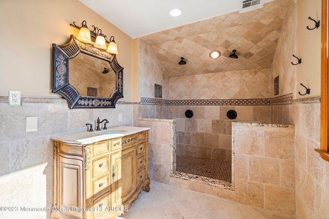 18 Halsey Drive, Brick, NJ 08723