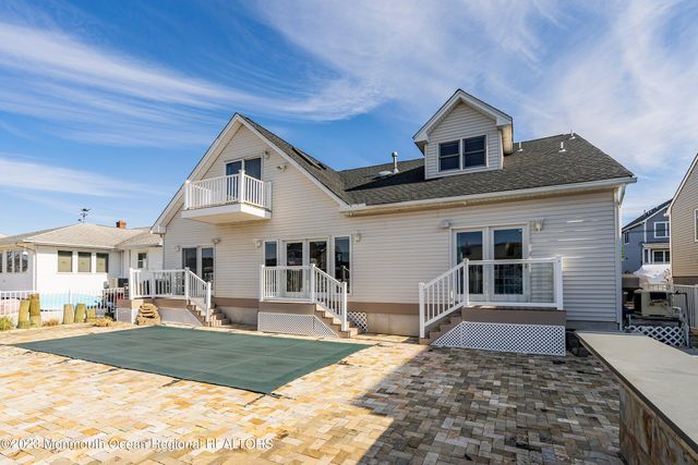 18 Halsey Drive, Brick, NJ 08723