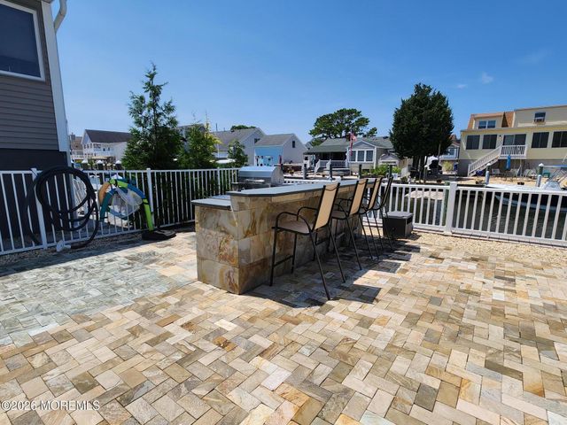 18 Halsey Drive, Brick, NJ 08723