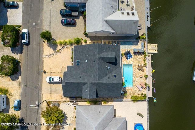 18 Halsey Drive, Brick, NJ 08723