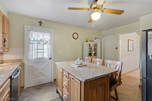 539 Secrist Lane, Girard, OH 44420