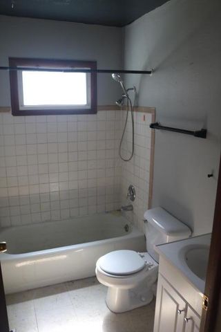 206-208 Edwards Road, Johnstown, OH 43031