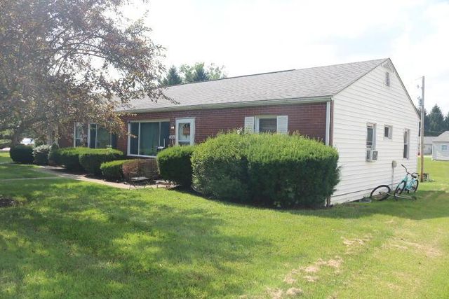 206-208 Edwards Road, Johnstown, OH 43031