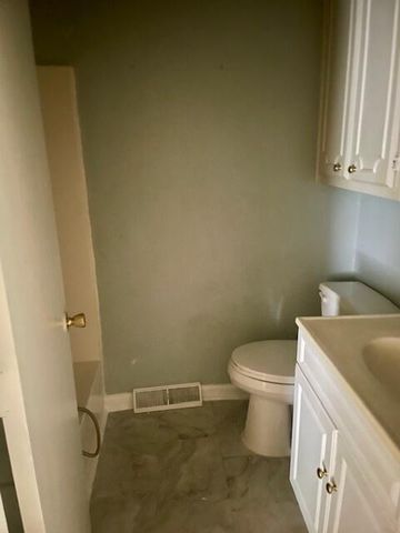 406 Forrest Dr. Drive, Lawrenceburg, KY 40342