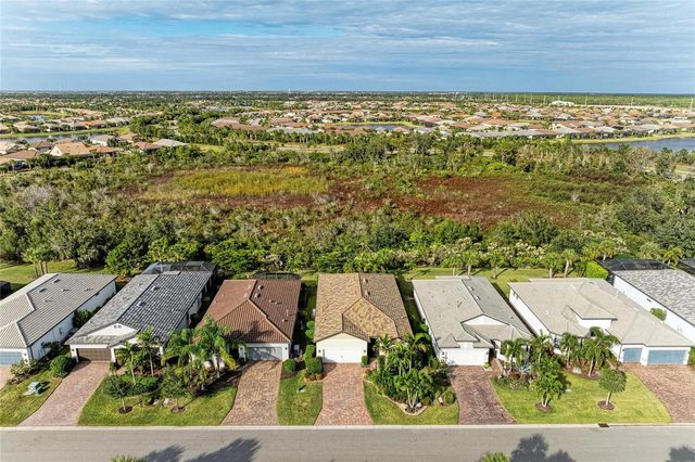 17631 COLEBROOK CIRCLE, Lakewood Ranch, FL 34202