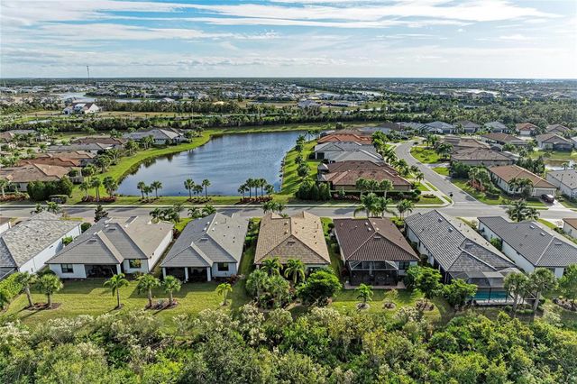 17631 COLEBROOK CIRCLE, Lakewood Ranch, FL 34202
