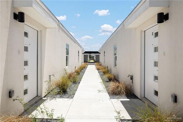 1309 E Hibiscus Avenue 4, Mcallen, TX 78504