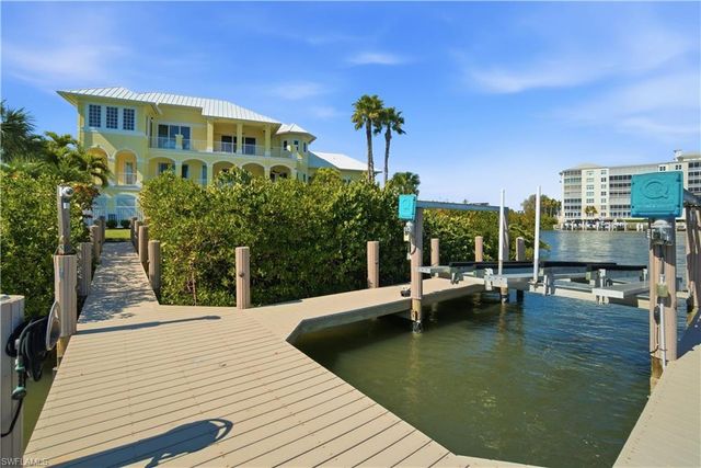 195 San Mateo DR, Bonita Springs, FL 34134