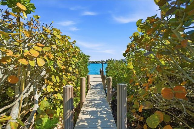 195 San Mateo DR, Bonita Springs, FL 34134