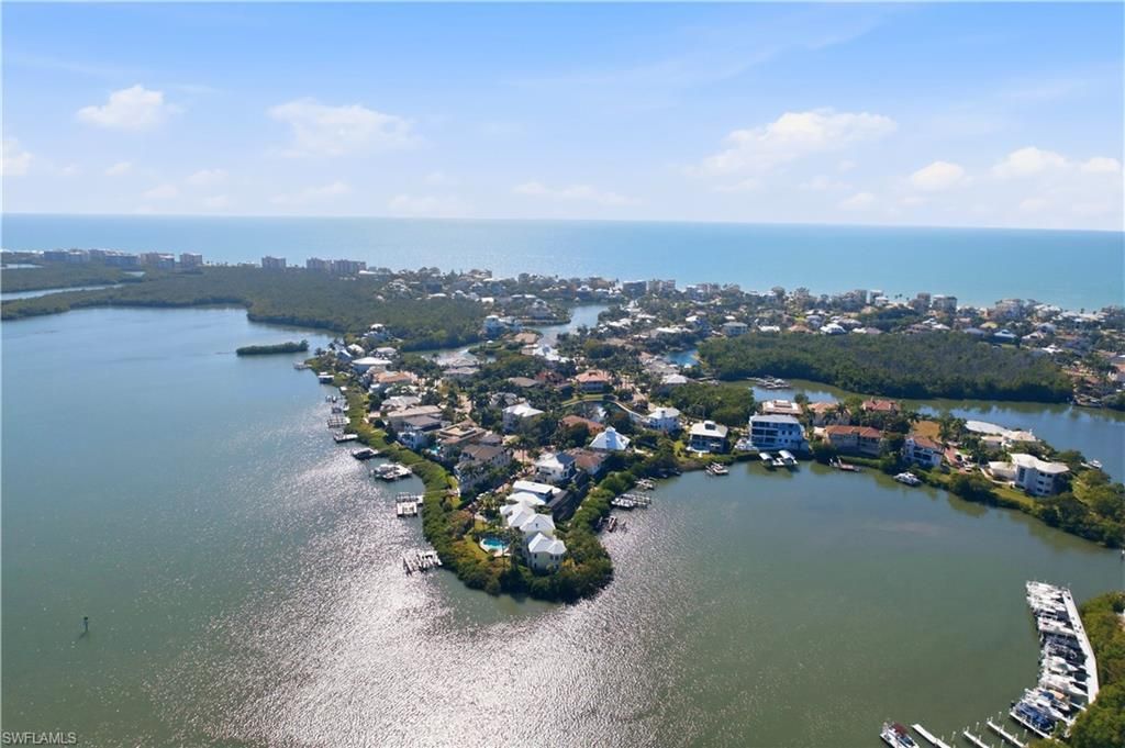 195 San Mateo DR, BONITA SPRINGS, FL 34134 — photo 5