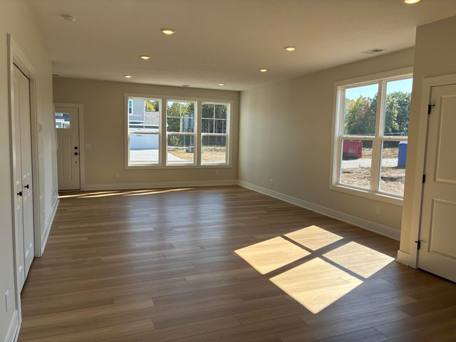 6114 Stahl Drive 16, Spring Lake, MI 49456