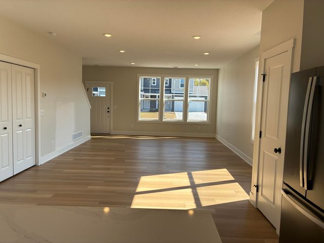 6114 Stahl Drive 16, Spring Lake, MI 49456