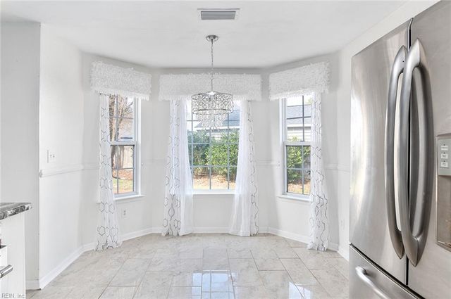 5 Frankie P Engel ST, Hampton, VA 23666