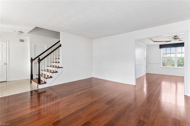 5 Frankie P Engel ST, Hampton, VA 23666